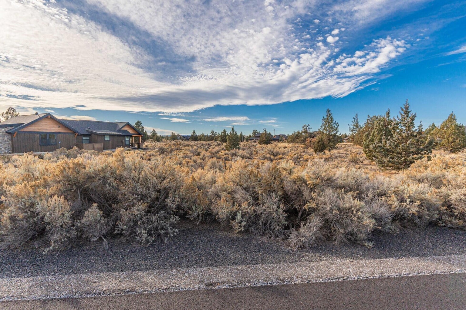 Photo of 17938 SW Chaparral Drive 6 of 10
