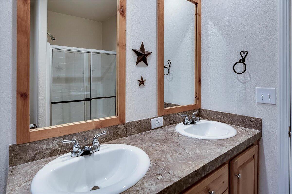 Photo of 14552 SE Wintoon Road 23 of 56