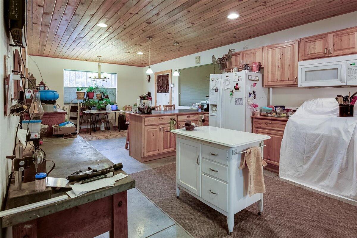 Photo of 14552 SE Wintoon Road 34 of 56