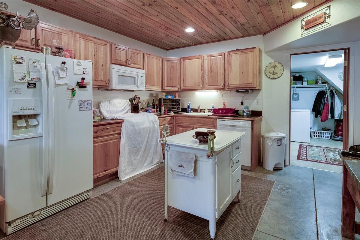 Photo of 14552 SE Wintoon Road 35 of 56