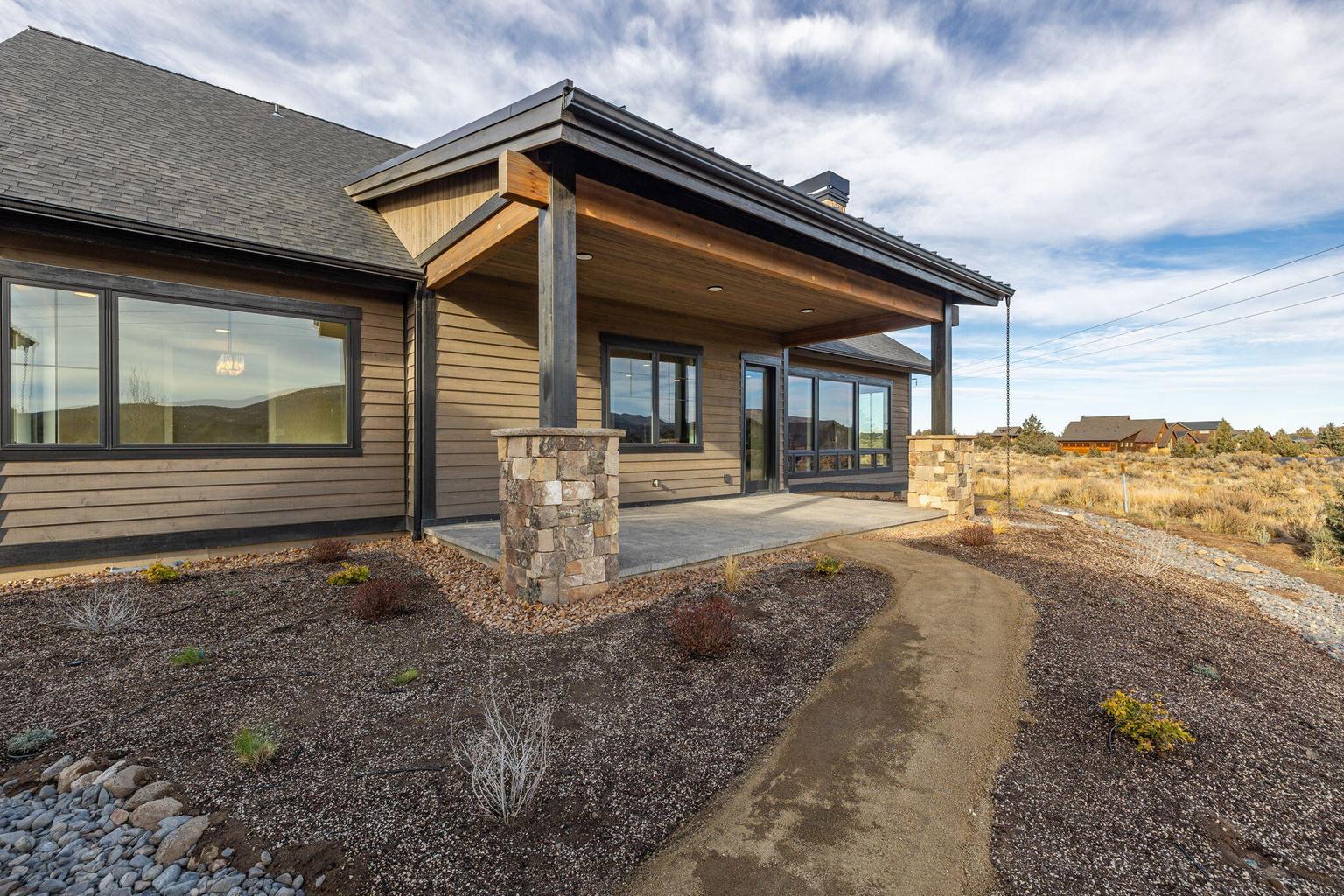 Photo of 16625 SW Caballaro Court 32 of 41