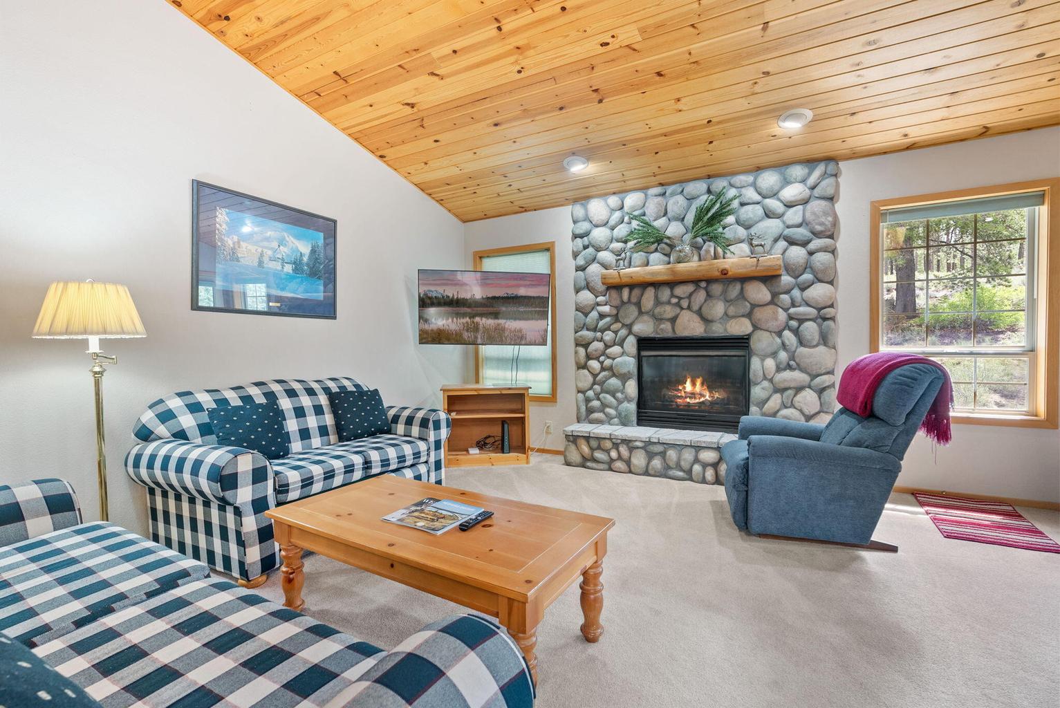 Photo of 57584 Whistler Lane 19 of 29