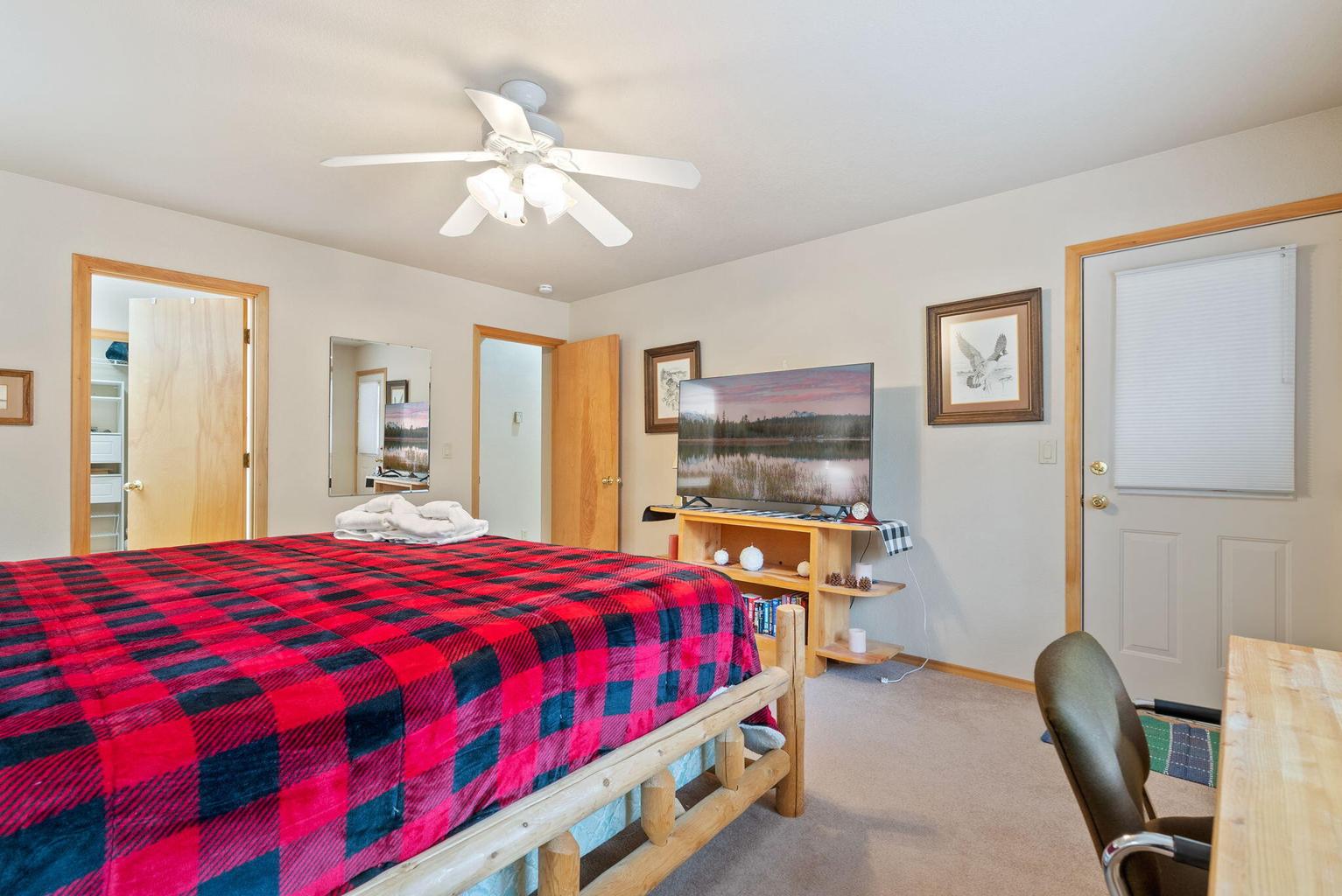 Photo of 57584 Whistler Lane 20 of 29