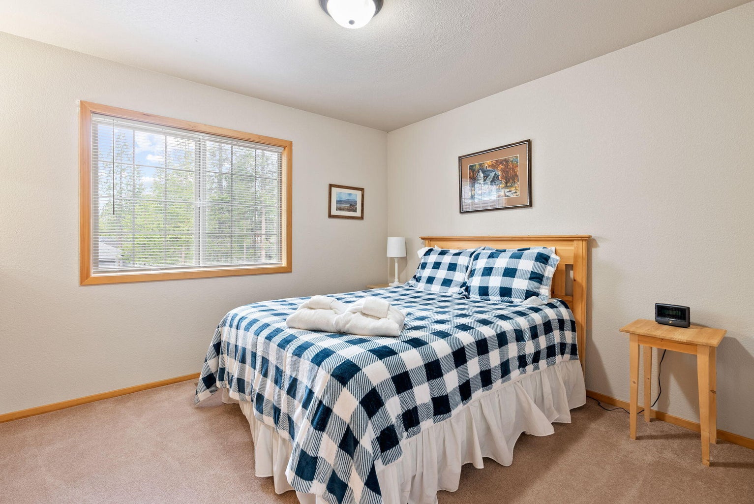 Photo of 57584 Whistler Lane 21 of 29