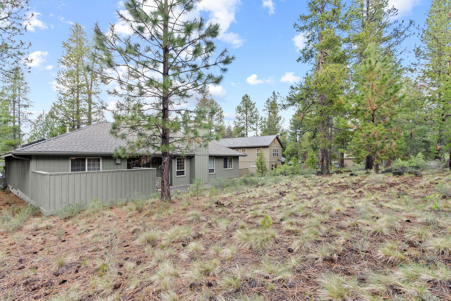 Photo of 57584 Whistler Lane 22 of 29