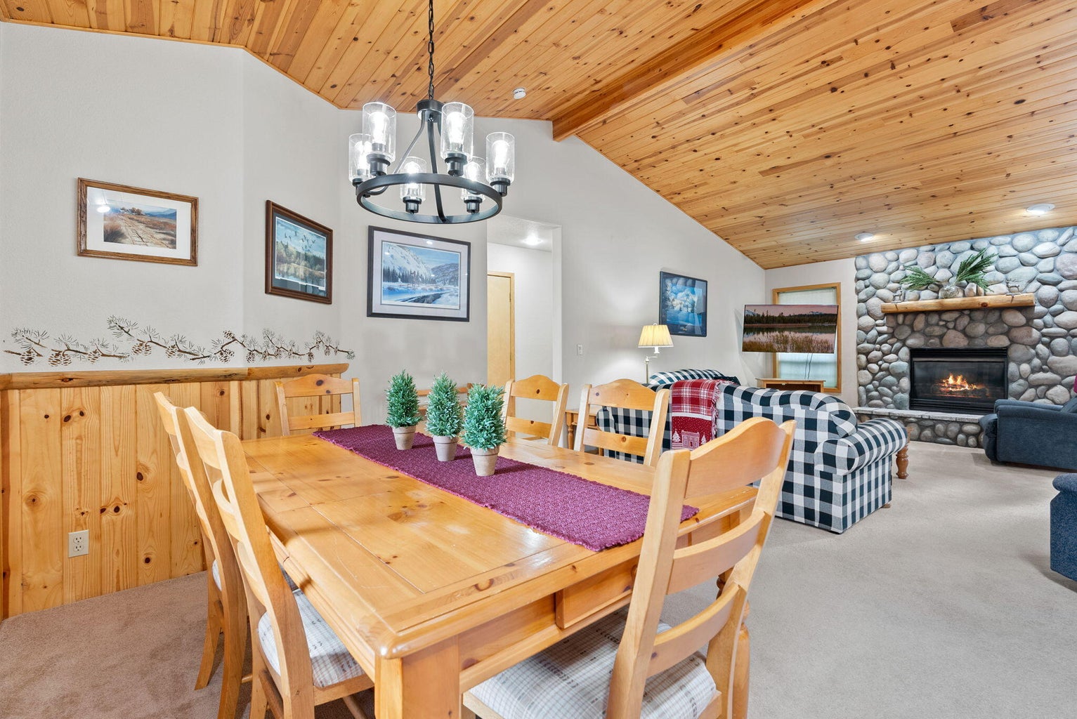Photo of 57584 Whistler Lane 26 of 29