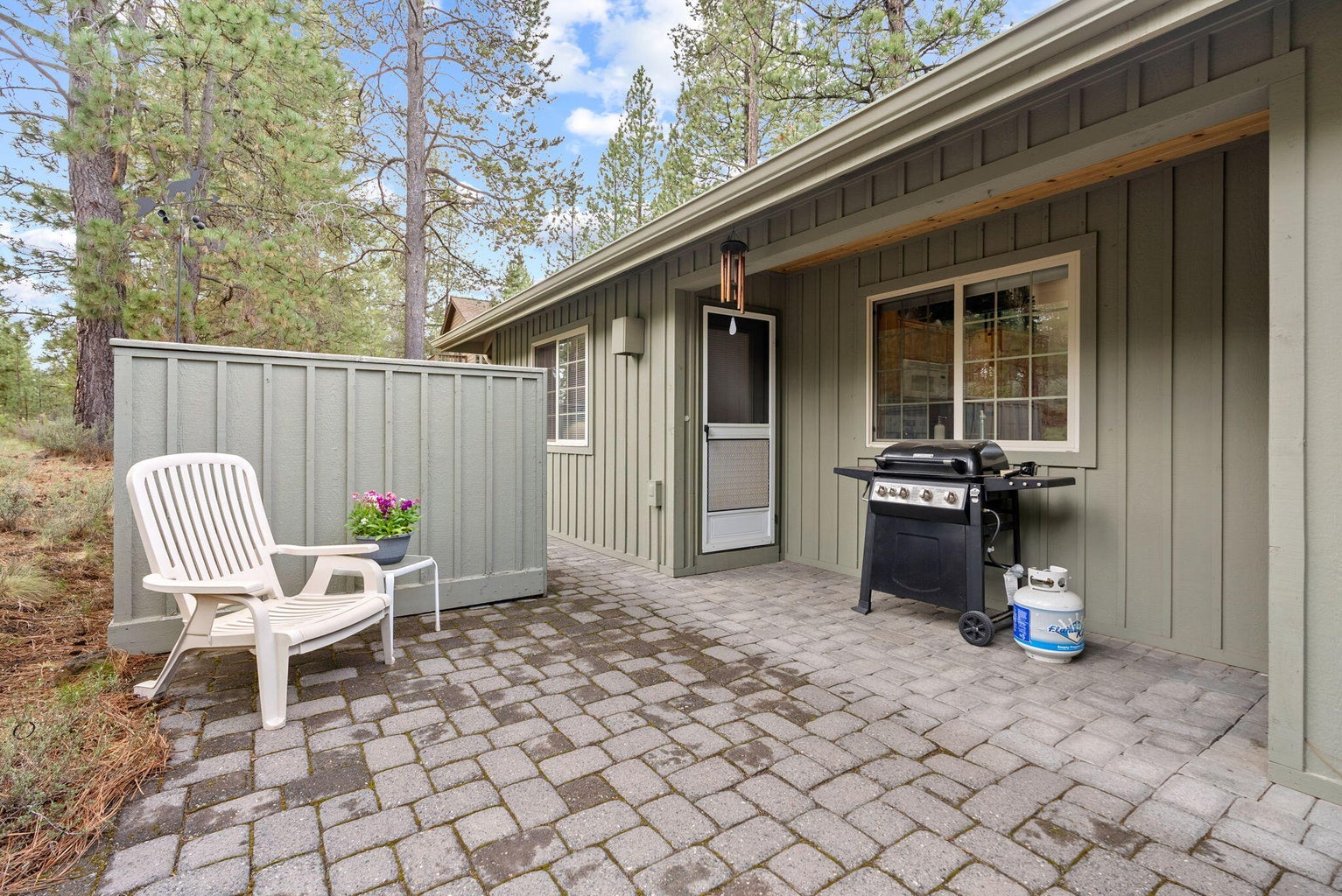 Photo of 57584 Whistler Lane 28 of 29