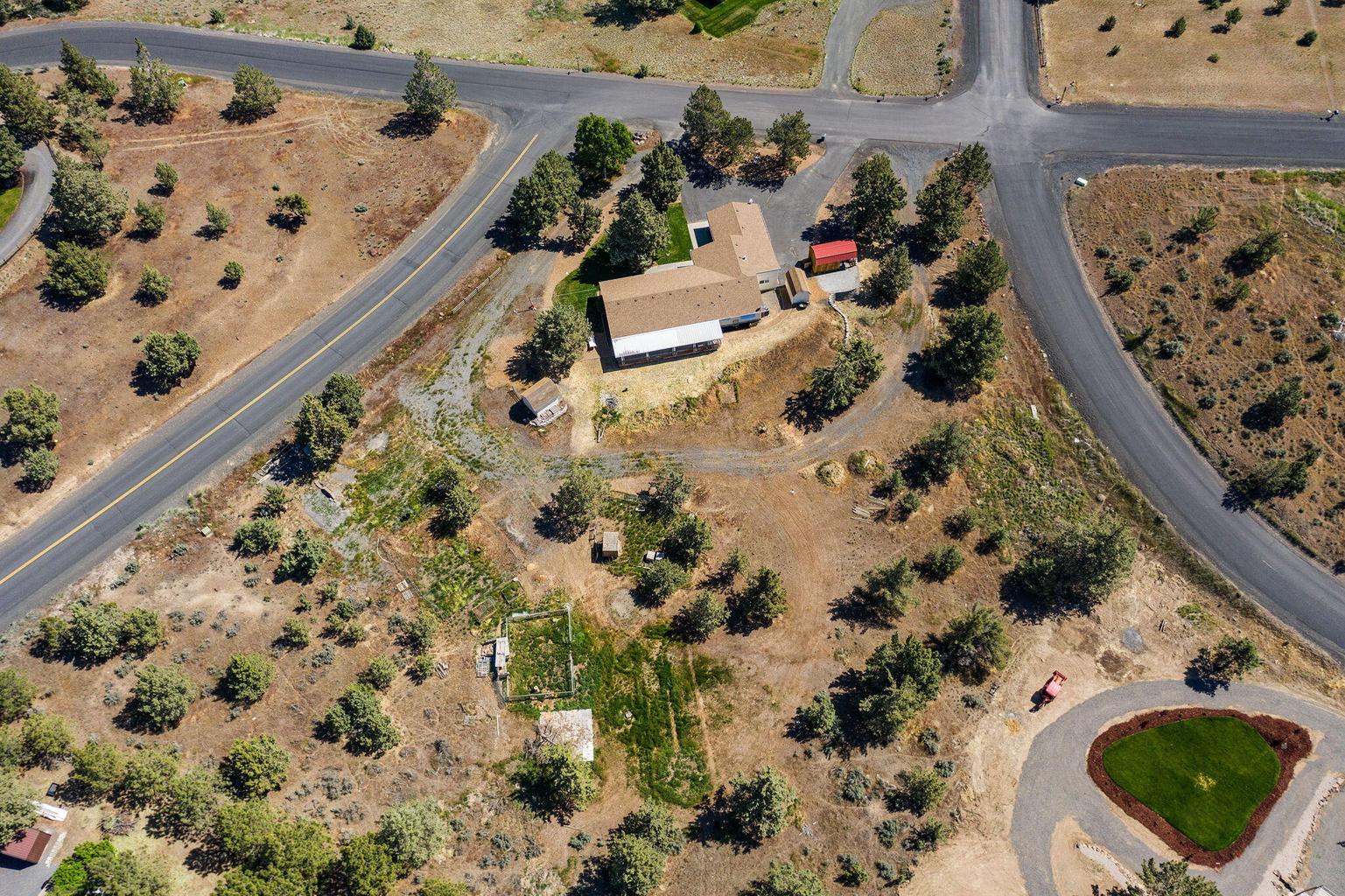 Photo of 851 SE Rancho Lane 29 of 51