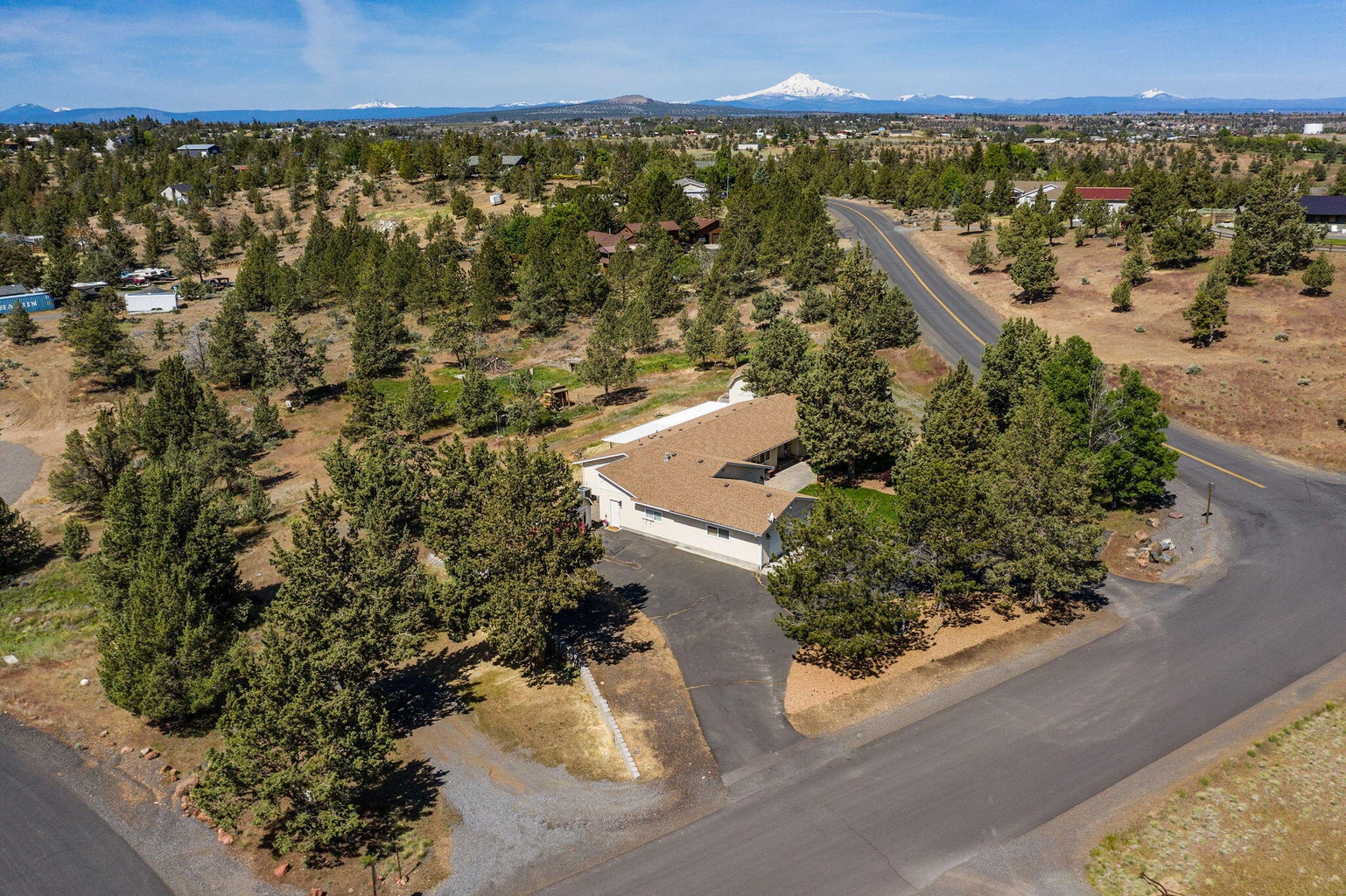Photo of 851 SE Rancho Lane 39 of 51