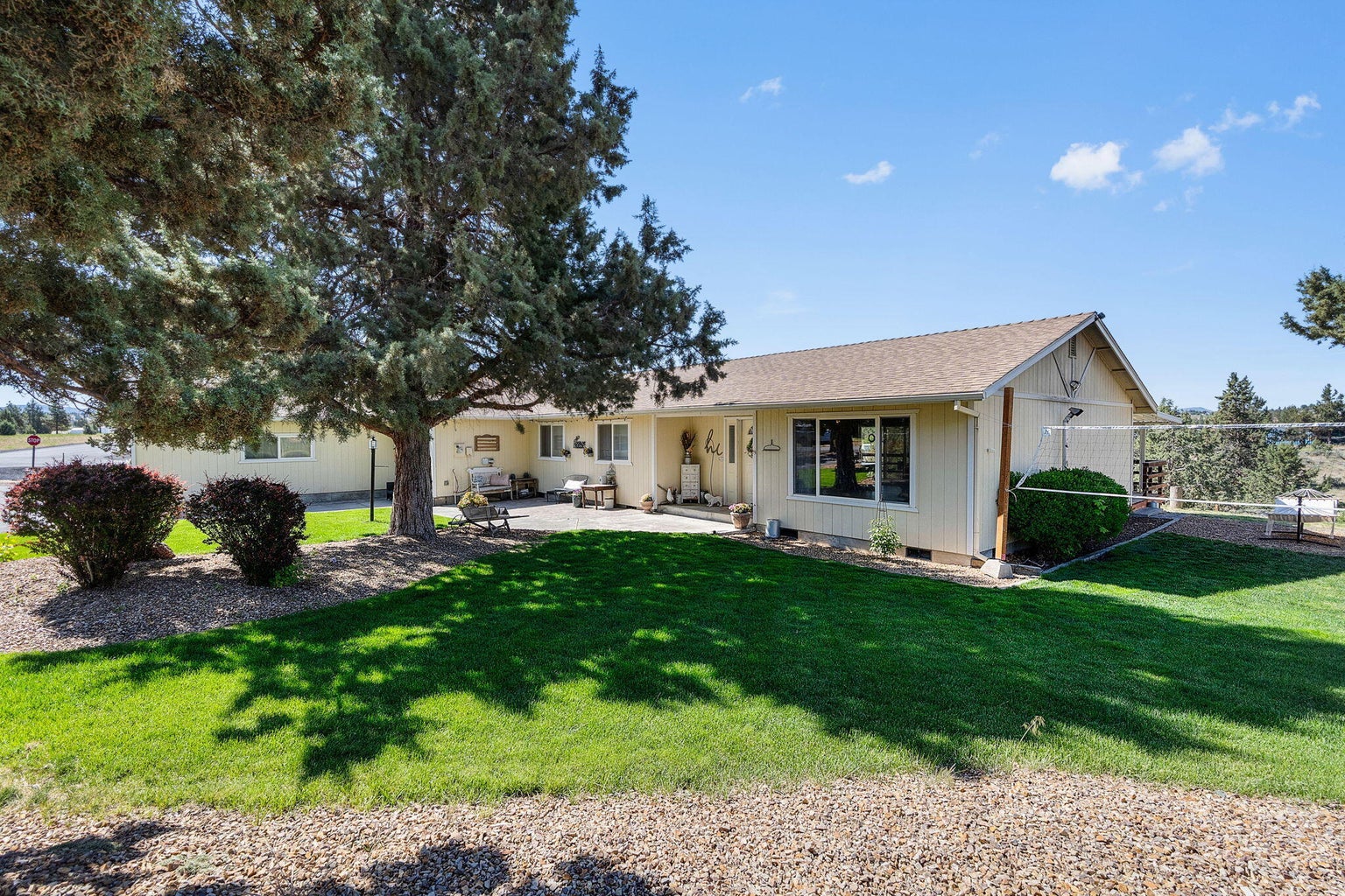 Photo of 851 SE Rancho Lane 2 of 51