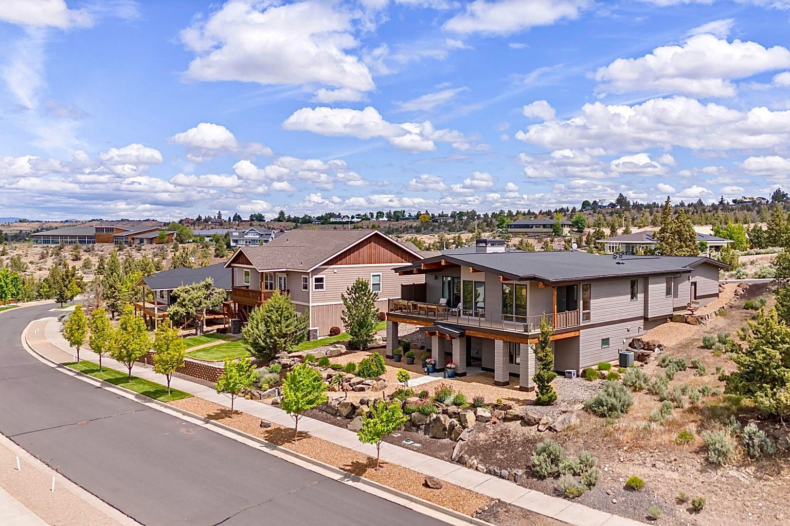 Photo of 454 SE Manzanita Drive 23 of 65