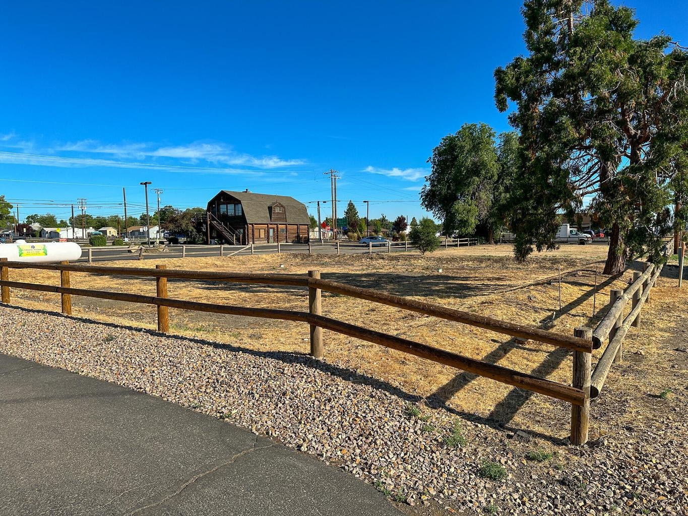 Photo of 8320 N Highway 97 16 of 20