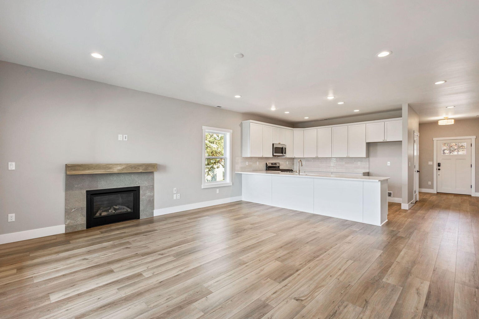 Gas fireplace