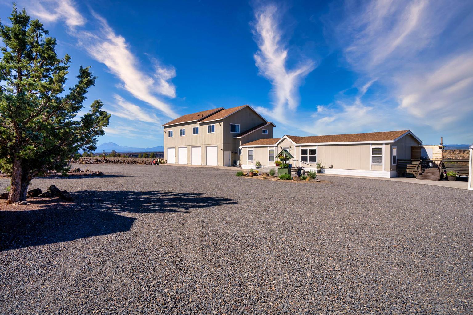 Photo of 9813 Geneva View Road 3 of 40