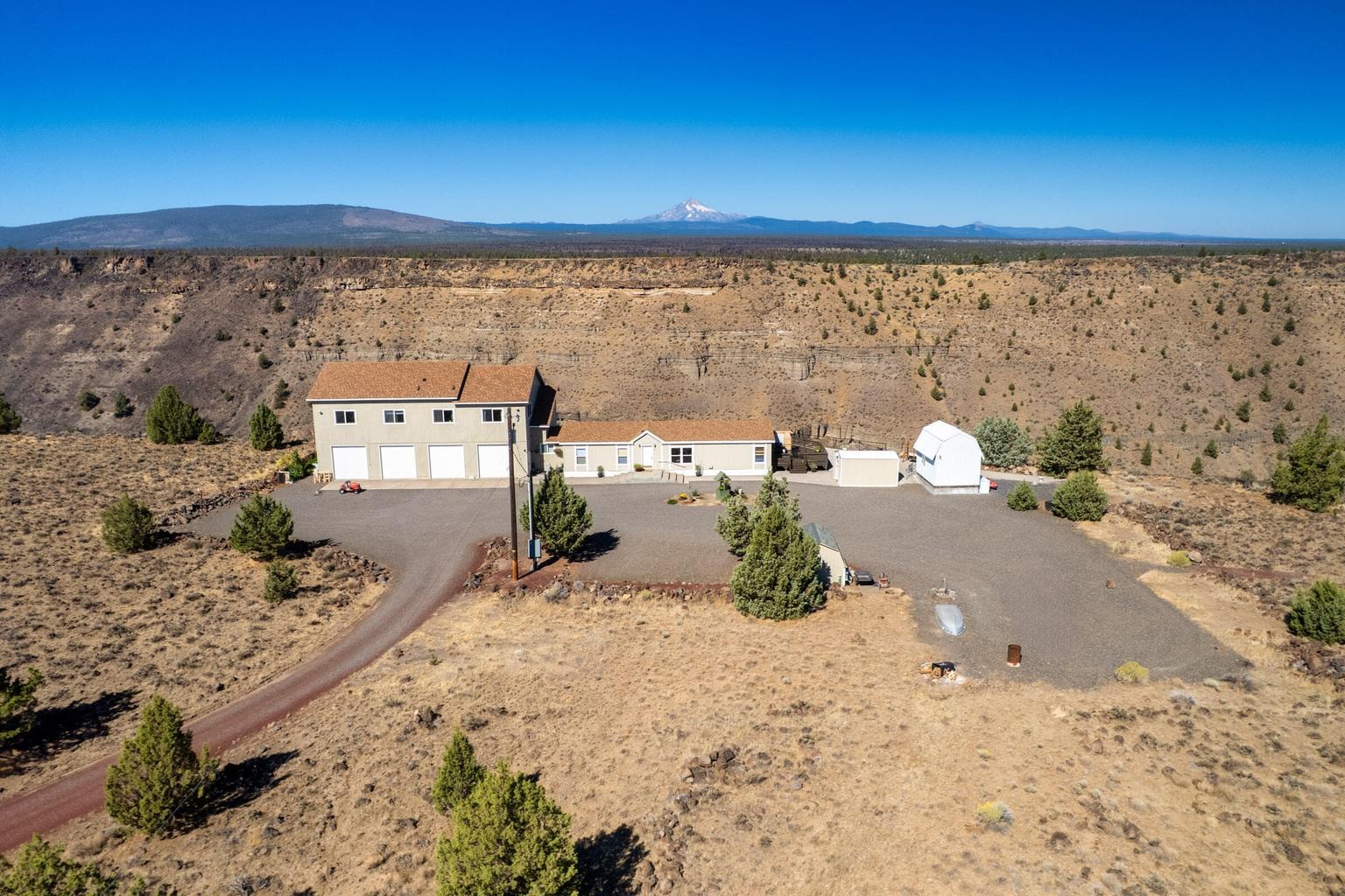Photo of 9813 Geneva View Road 37 of 40