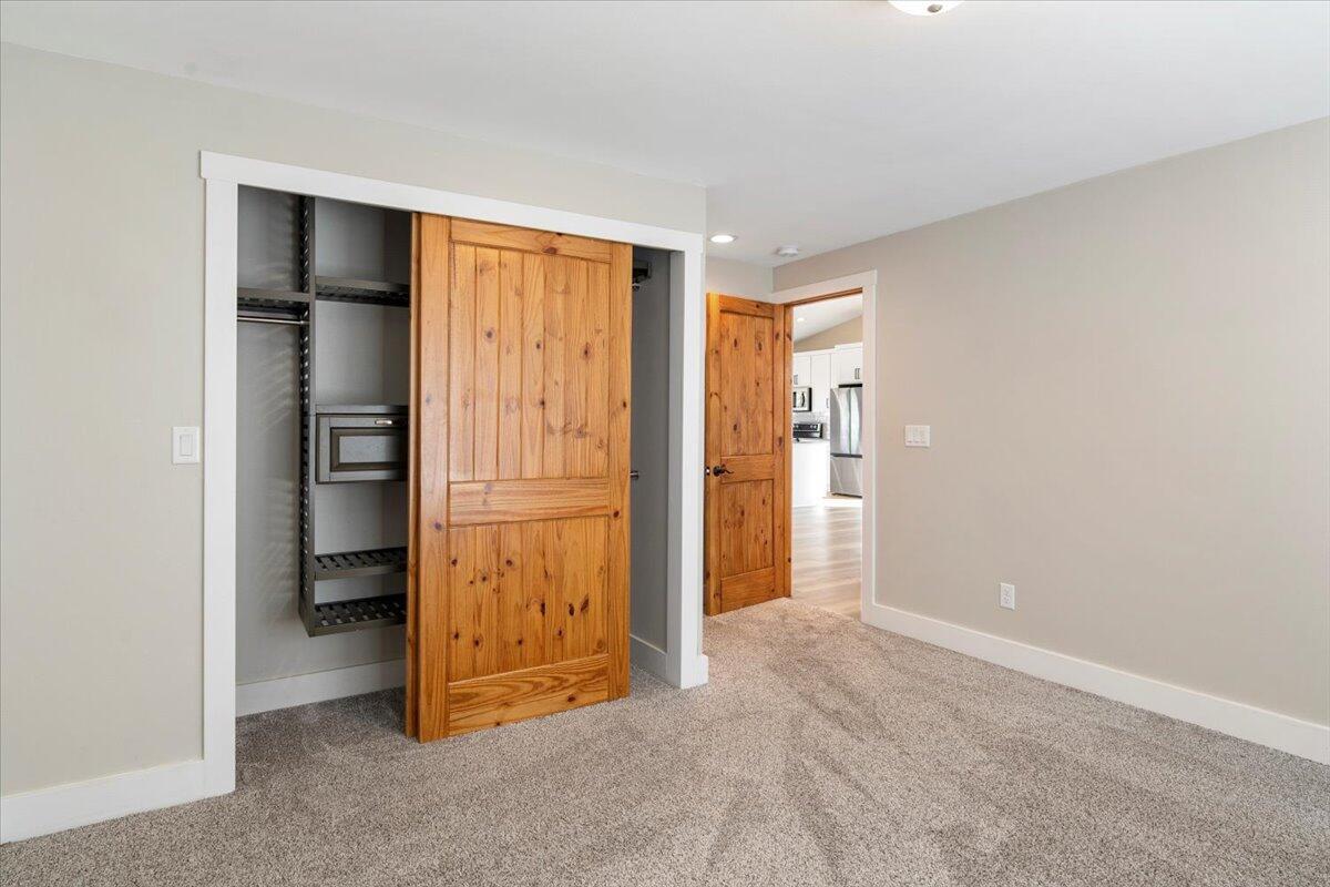 Photo of 5391 NW Frank Way 14 of 41