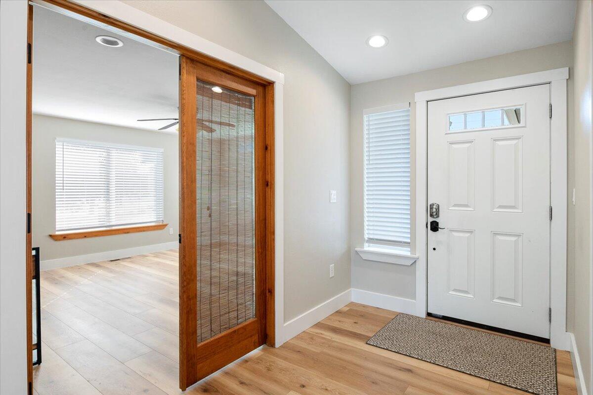 Photo of 5391 NW Frank Way 11 of 41