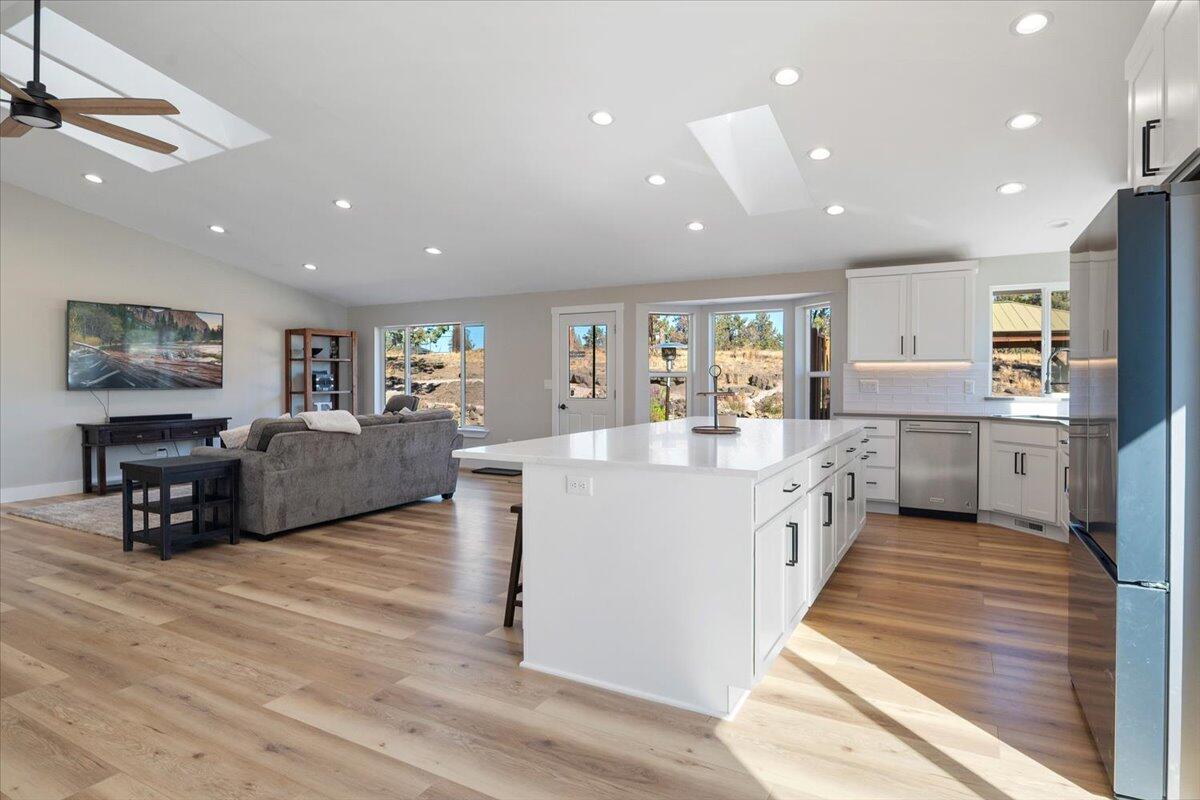 Photo of 5391 NW Frank Way 5 of 41