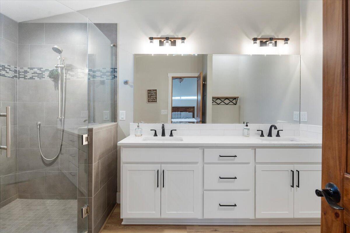 Photo of 5391 NW Frank Way 19 of 41