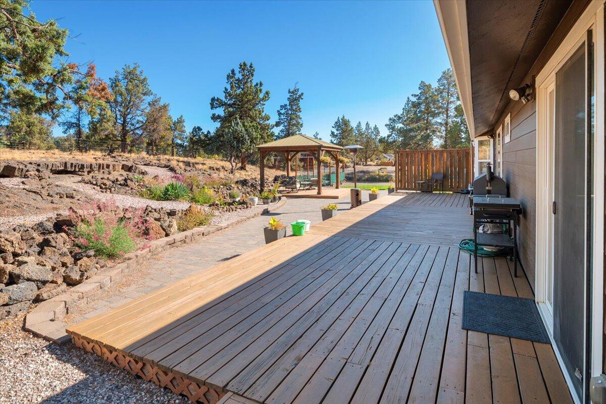Photo of 5391 NW Frank Way 27 of 41