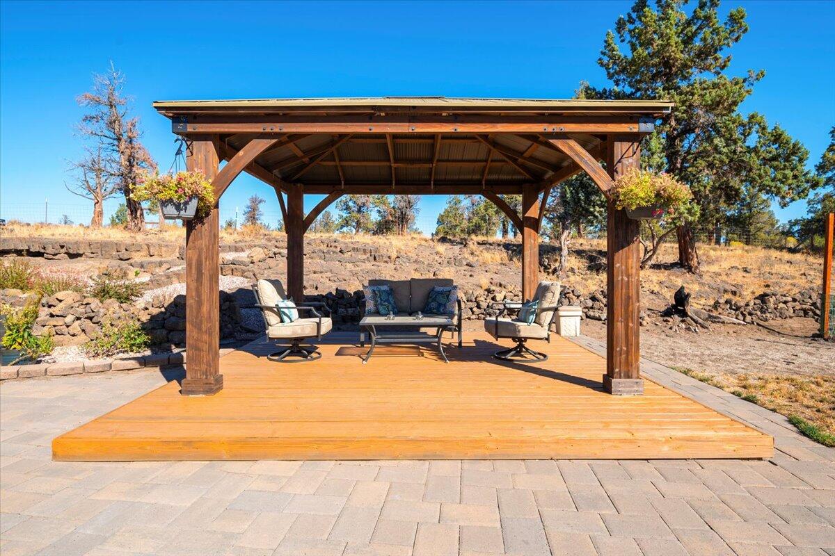 Photo of 5391 NW Frank Way 28 of 41