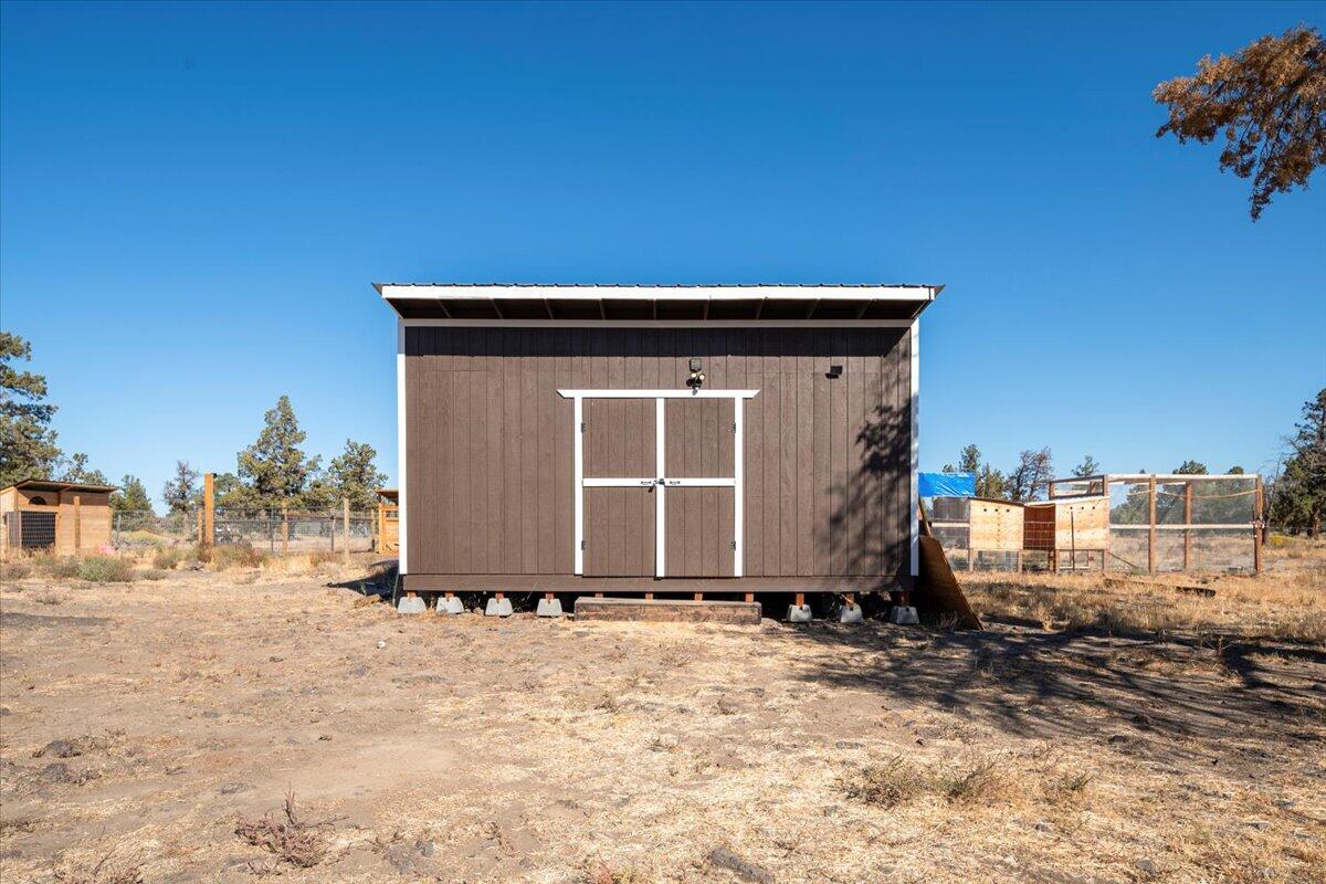 Photo of 5391 NW Frank Way 31 of 41