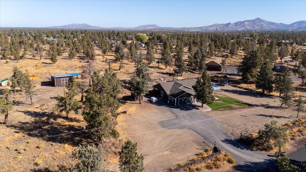 Photo of 5391 NW Frank Way 38 of 41