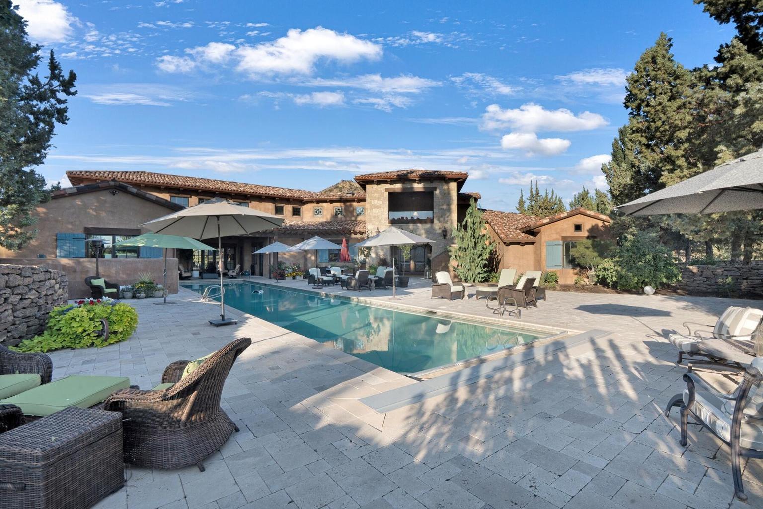 Photo of 11750 NE Canyons Ranch Drive 10 of 71