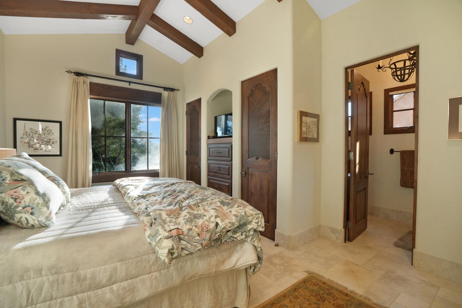Photo of 11750 NE Canyons Ranch Drive 33 of 71