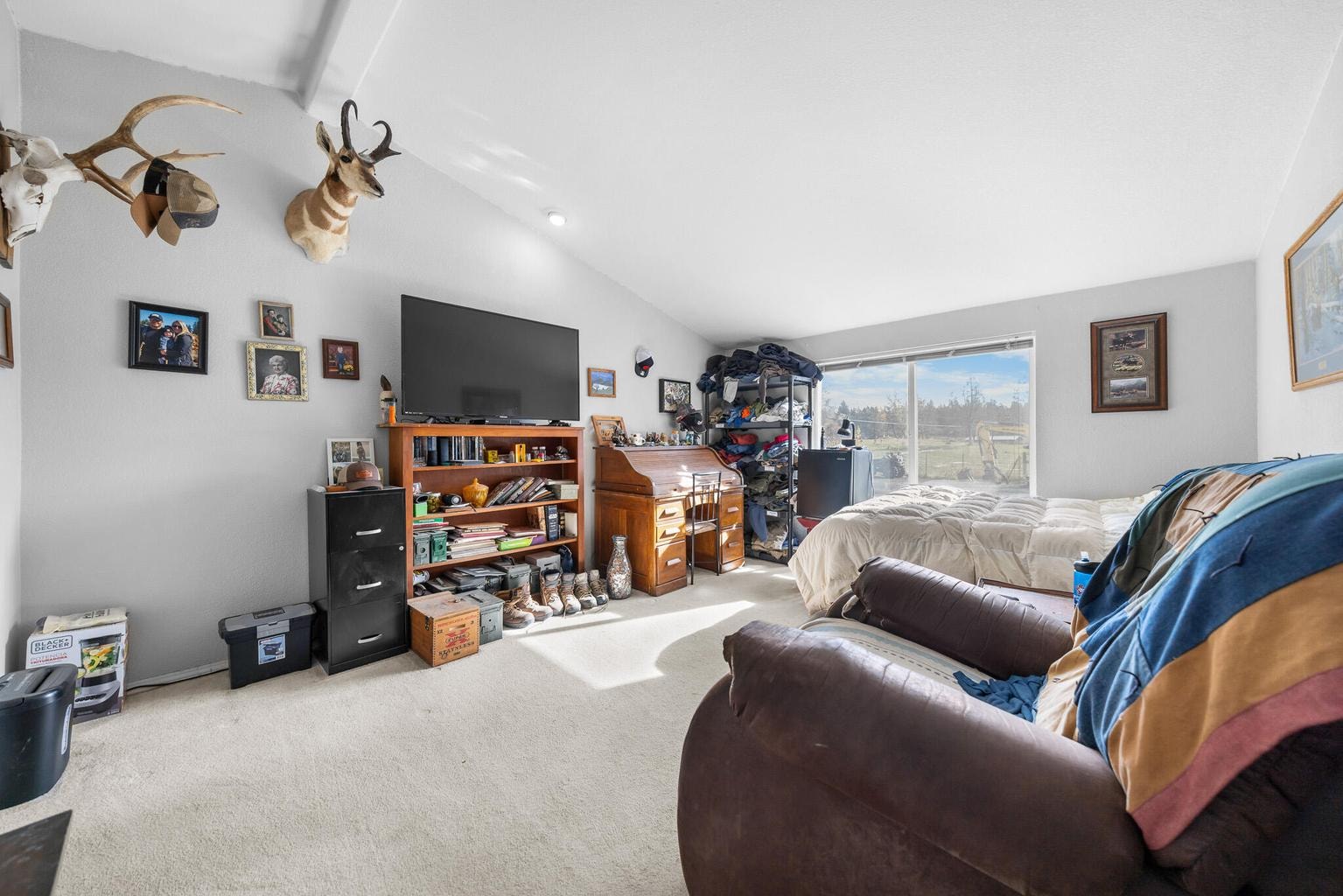 Photo of 2330 NE Wilcox Avenue 8 of 62