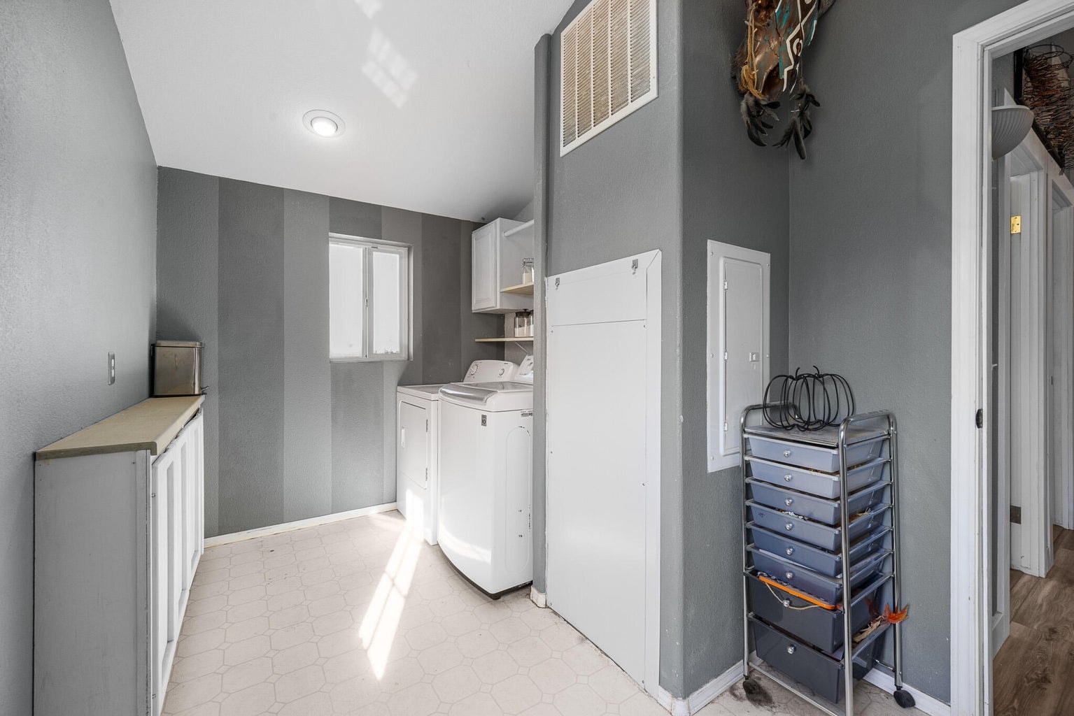 Photo of 2330 NE Wilcox Avenue 26 of 62