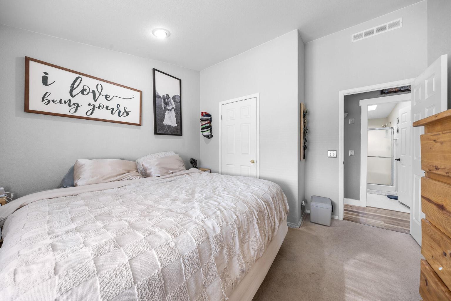 Photo of 2330 NE Wilcox Avenue 30 of 62