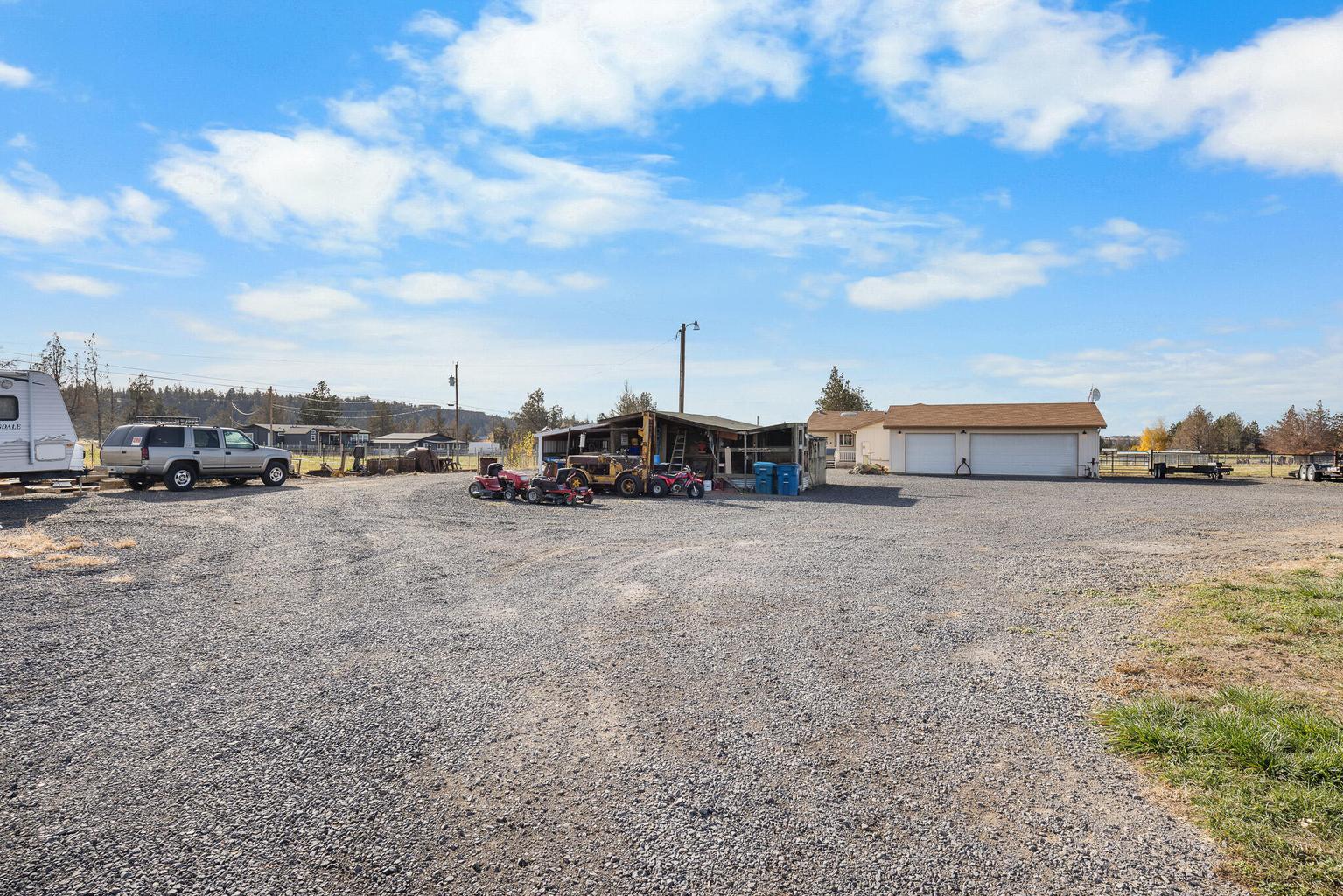 Photo of 2330 NE Wilcox Avenue 39 of 62