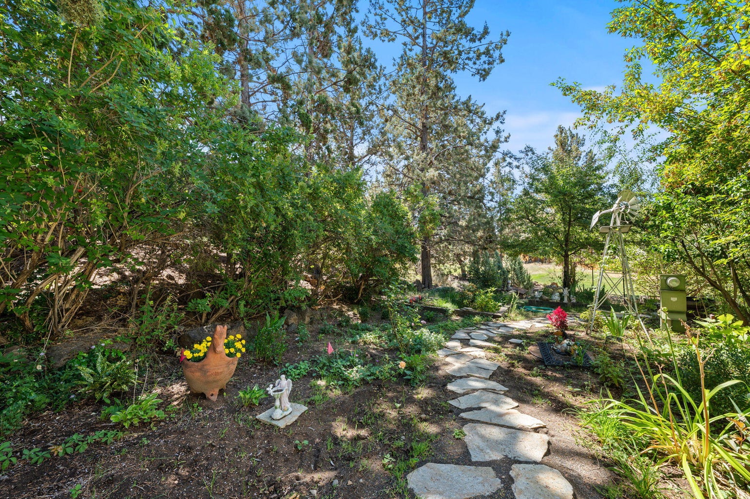 Photo of 20709 Farenuff Place 25 of 44