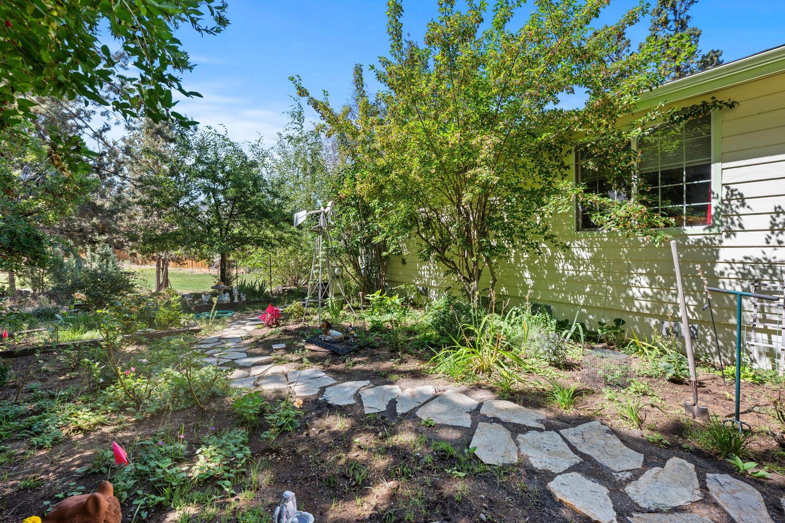 Photo of 20709 Farenuff Place 3 of 44