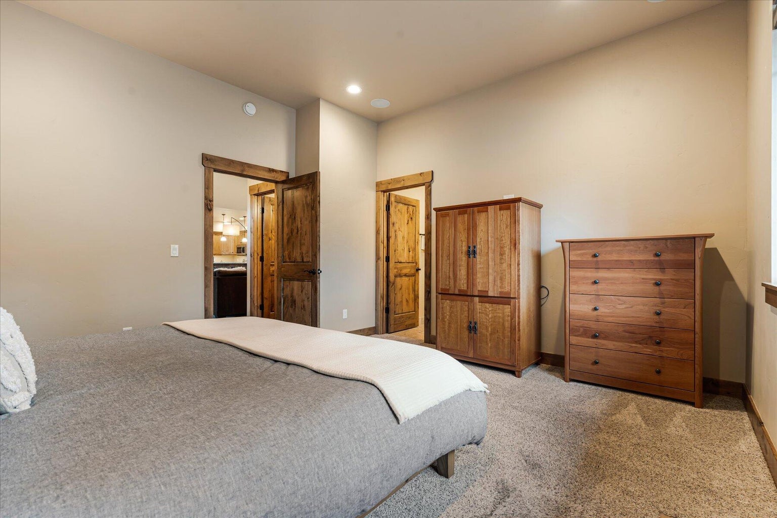 Photo of 714 S Wrangler Court 17 of 56