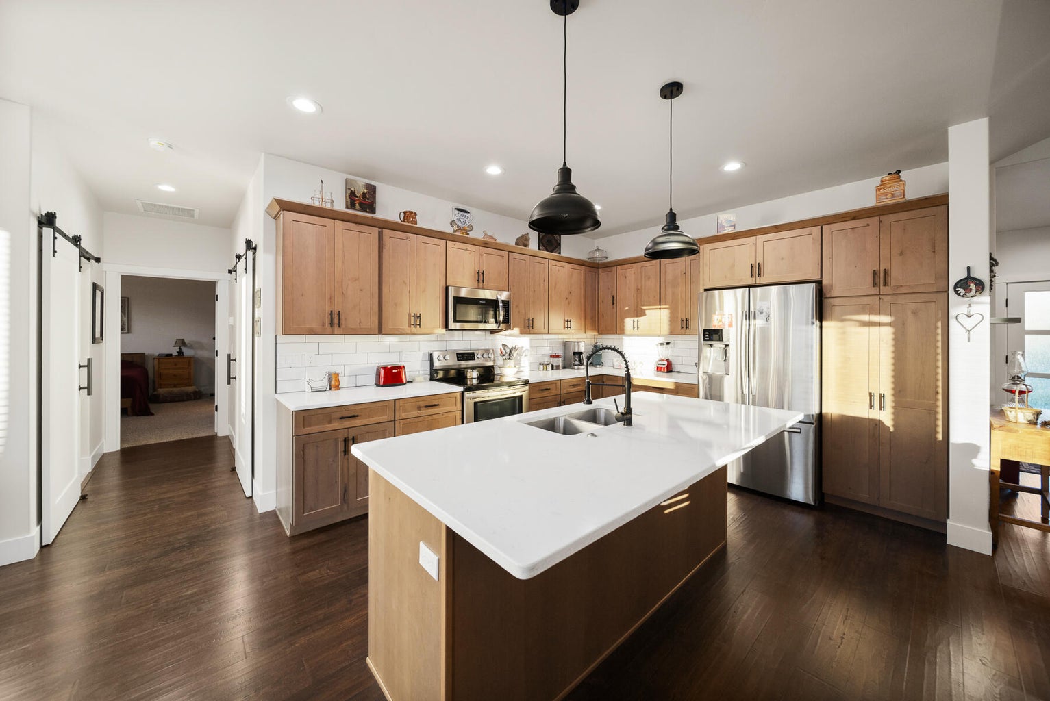 Photo of 465 SE Sumner Drive 11 of 26