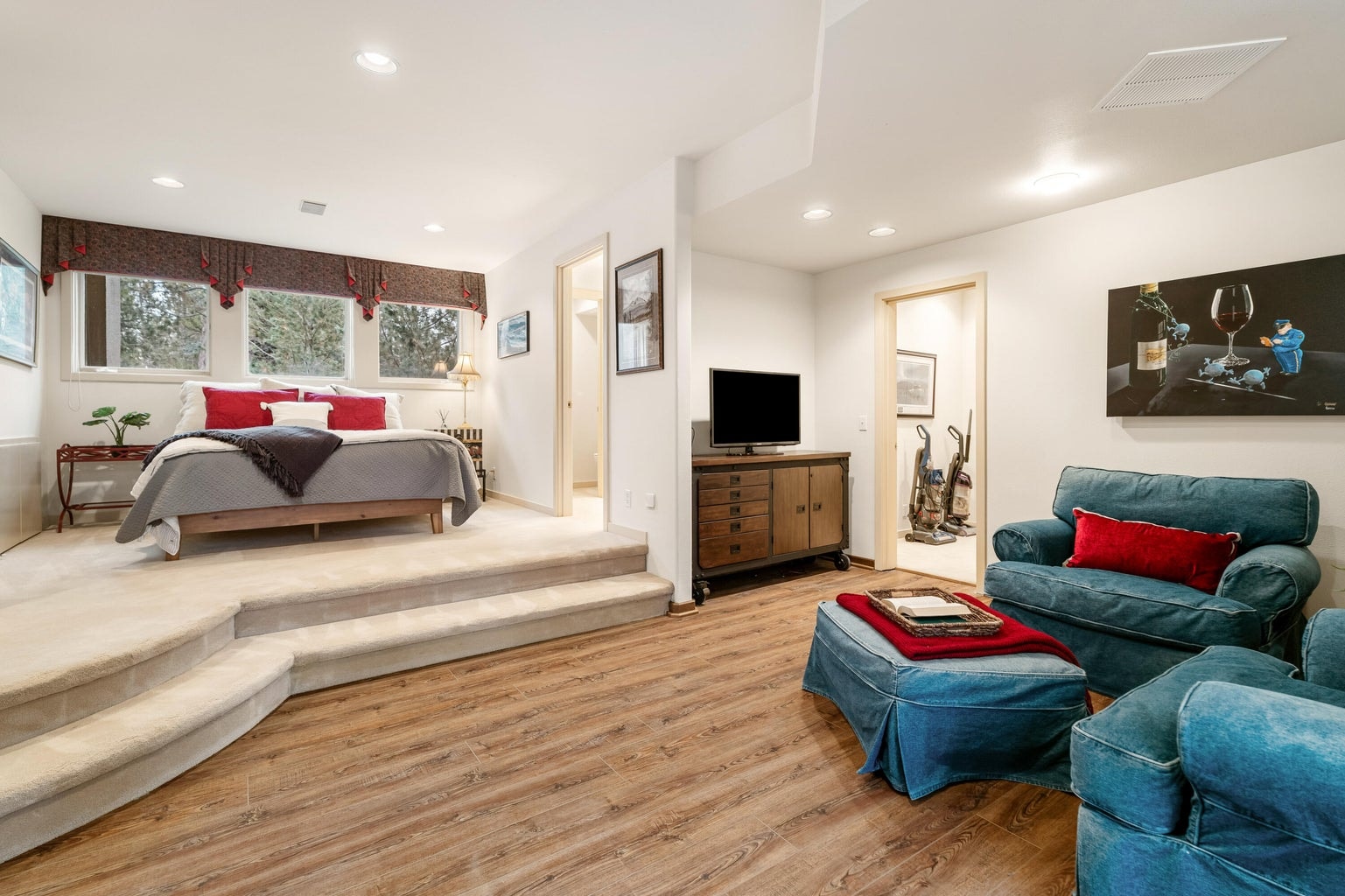 Access off this suite to large storage areas and 3rd gear garage & mechanicals