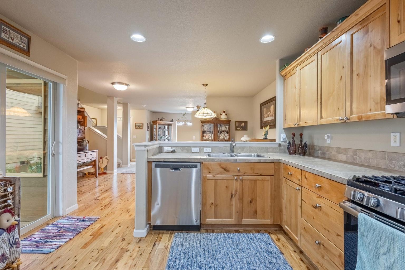 Photo of 1288 NE Littleton Lane 8 of 35