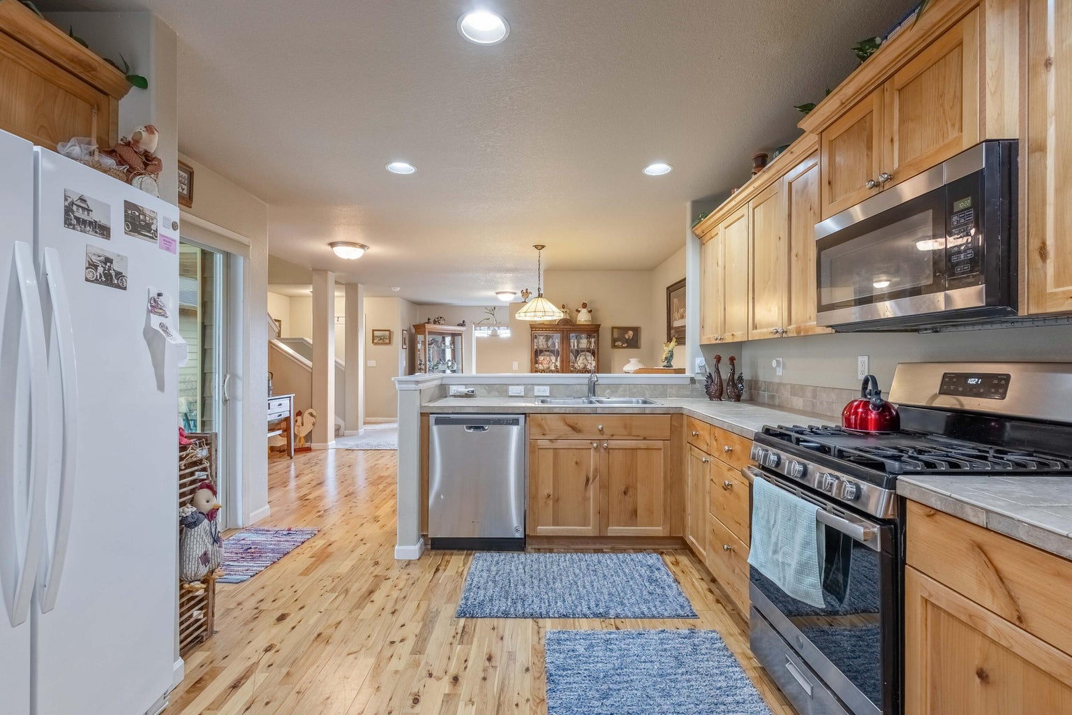 Photo of 1288 NE Littleton Lane 7 of 35