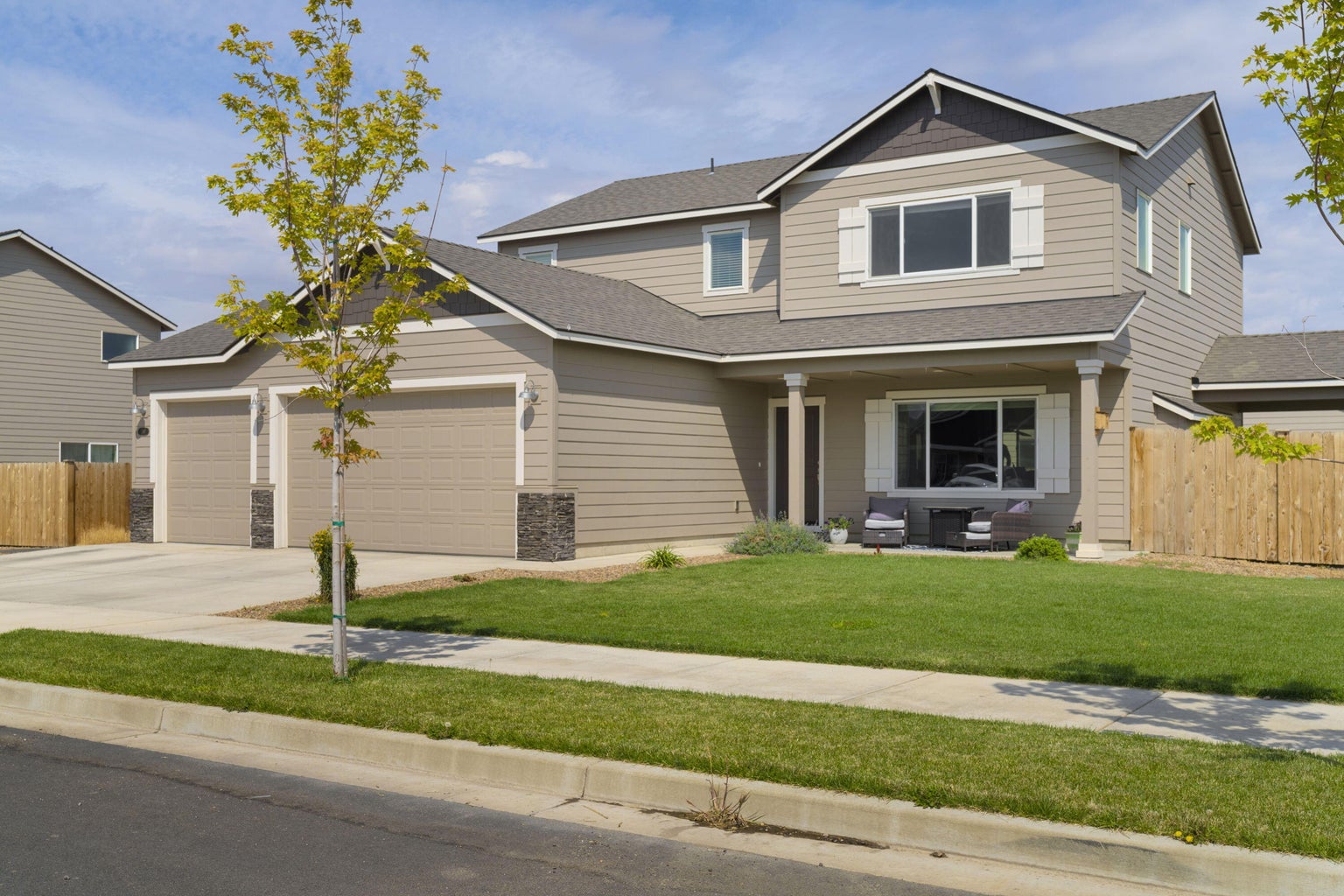 Photo of 280 NW Double Eagle Avenue 36 of 36