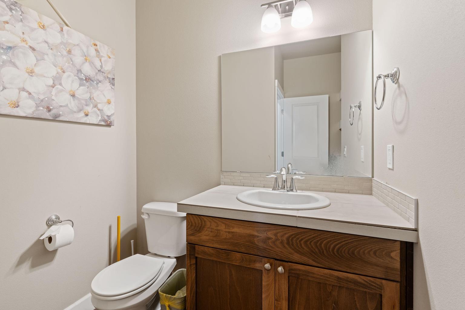 Photo of 280 NW Double Eagle Avenue 12 of 36