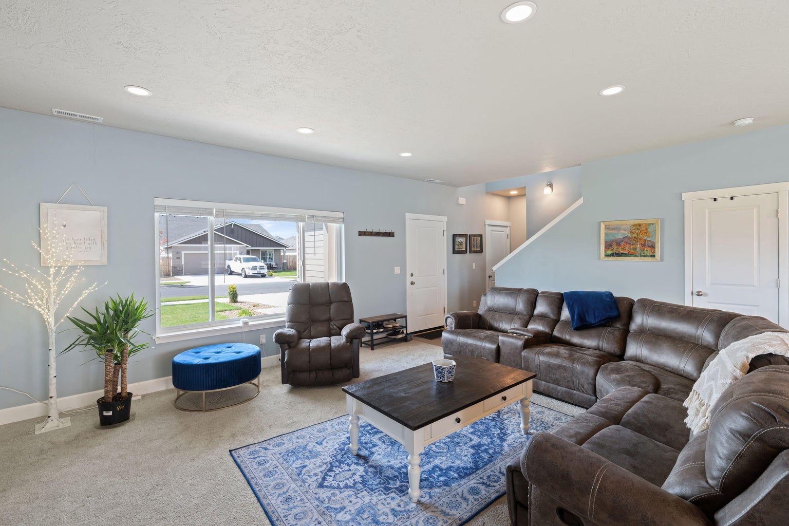 Photo of 280 NW Double Eagle Avenue 14 of 36