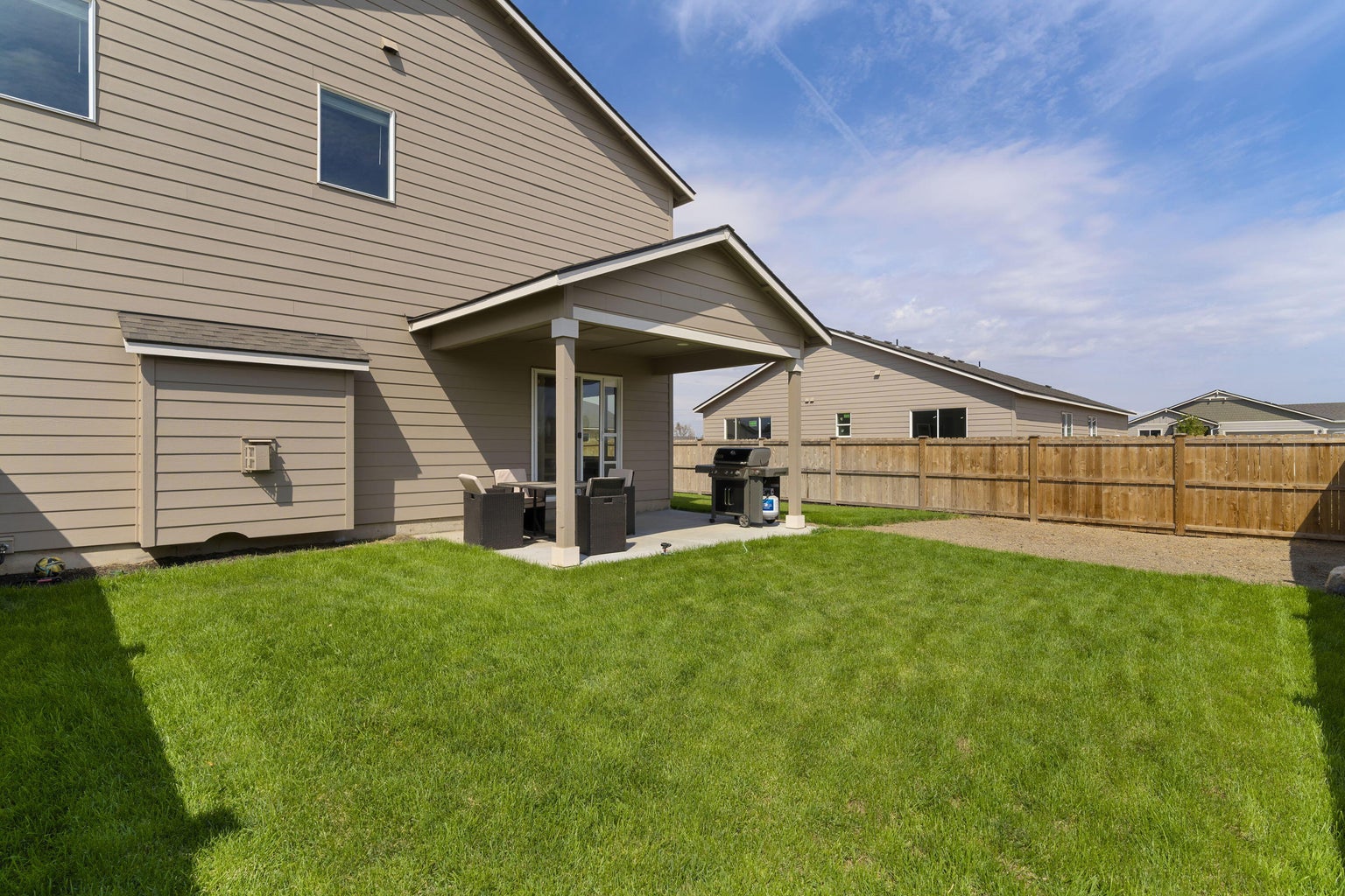 Photo of 280 NW Double Eagle Avenue 30 of 36