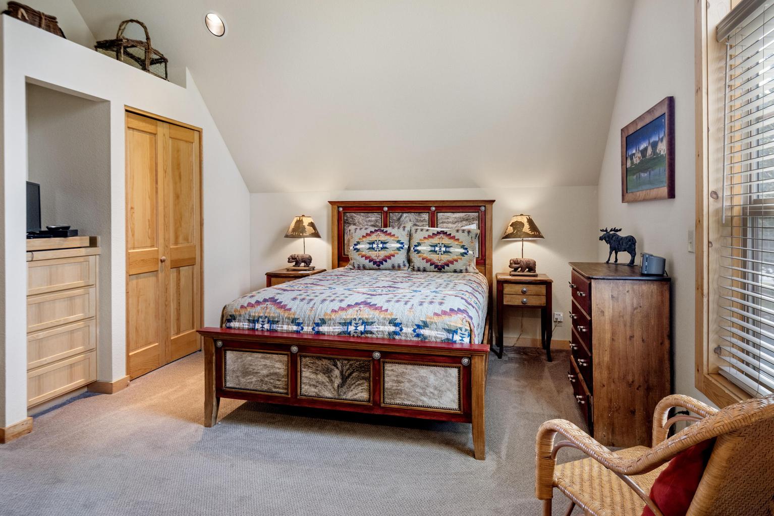 Photo of 8855 Canyon Wren Court 20 of 32
