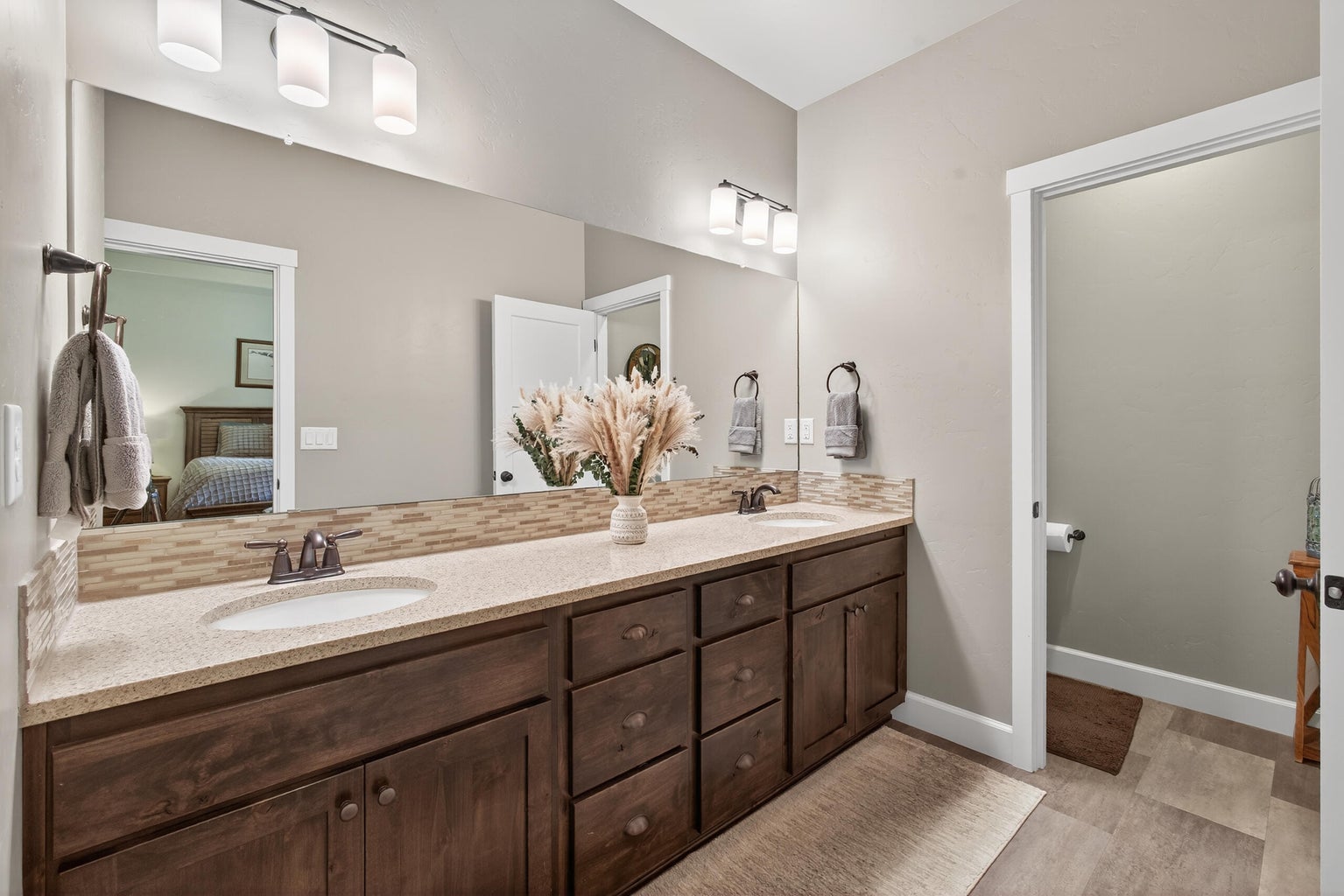 Photo of 2793 SW 33rd Street 20 of 44
