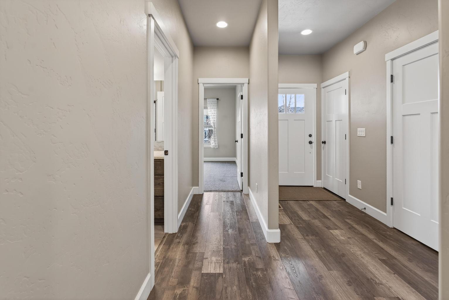 Photo of 2793 SW 33rd Street 22 of 44