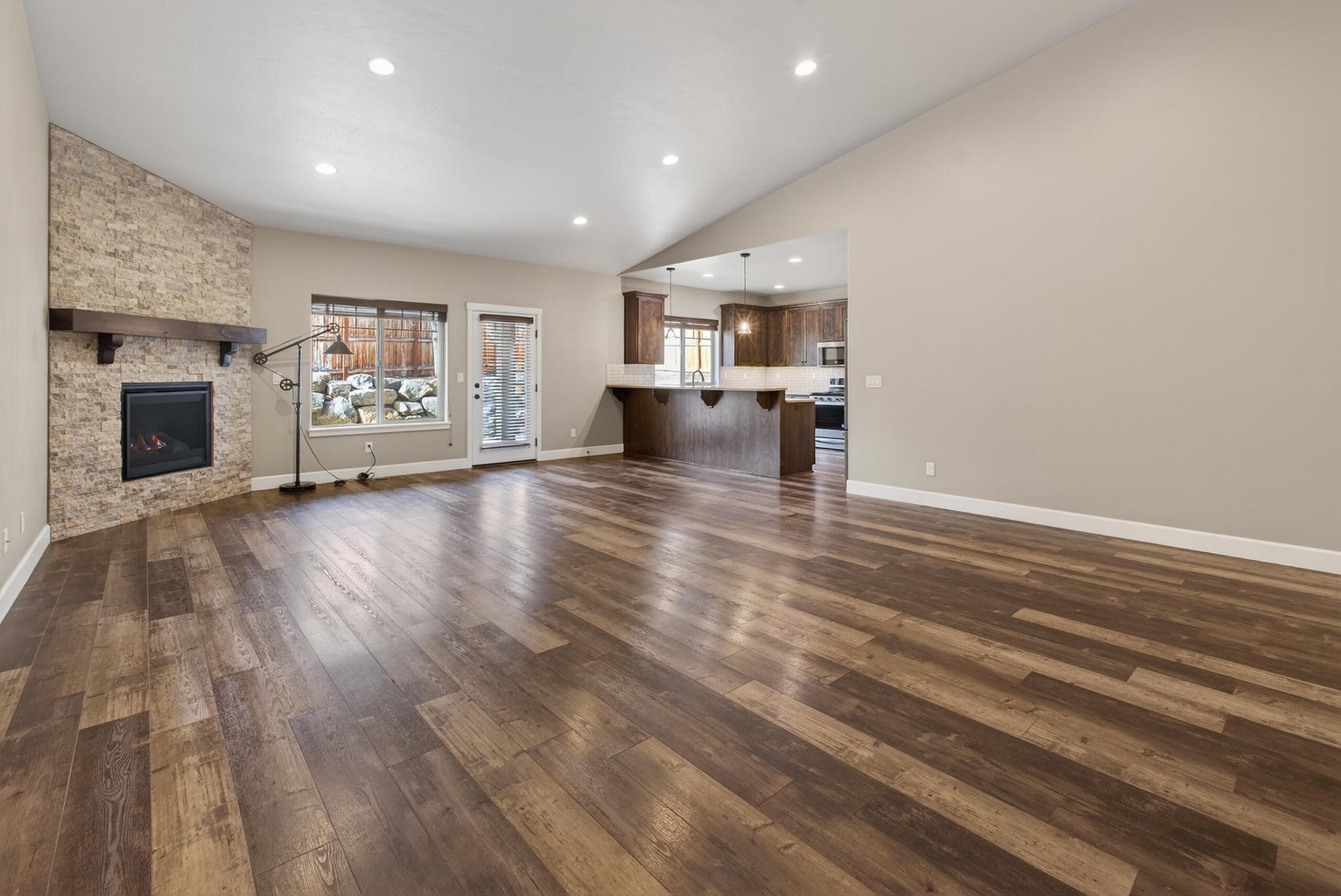 Photo of 2793 SW 33rd Street 8 of 44