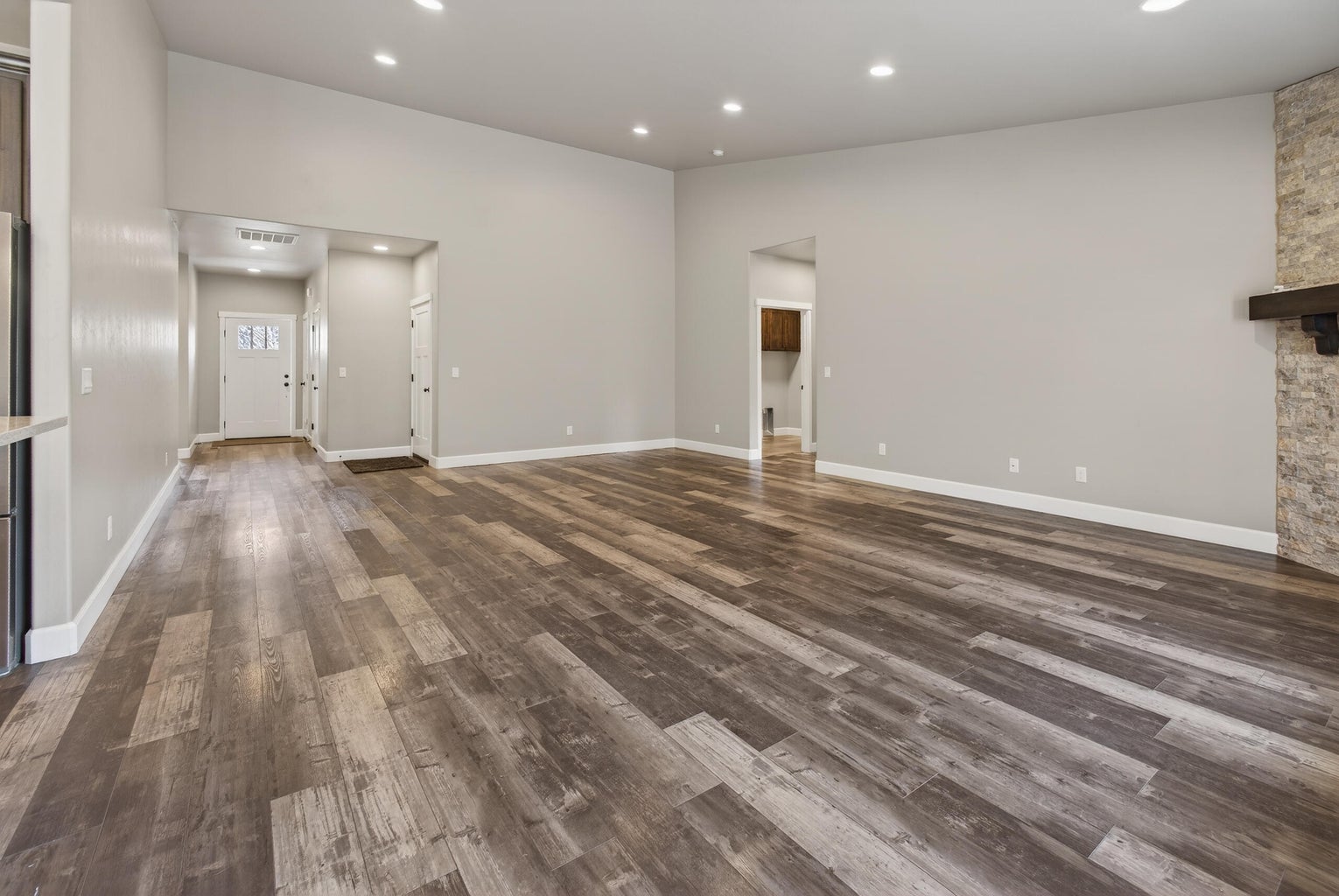 Photo of 2793 SW 33rd Street 7 of 44