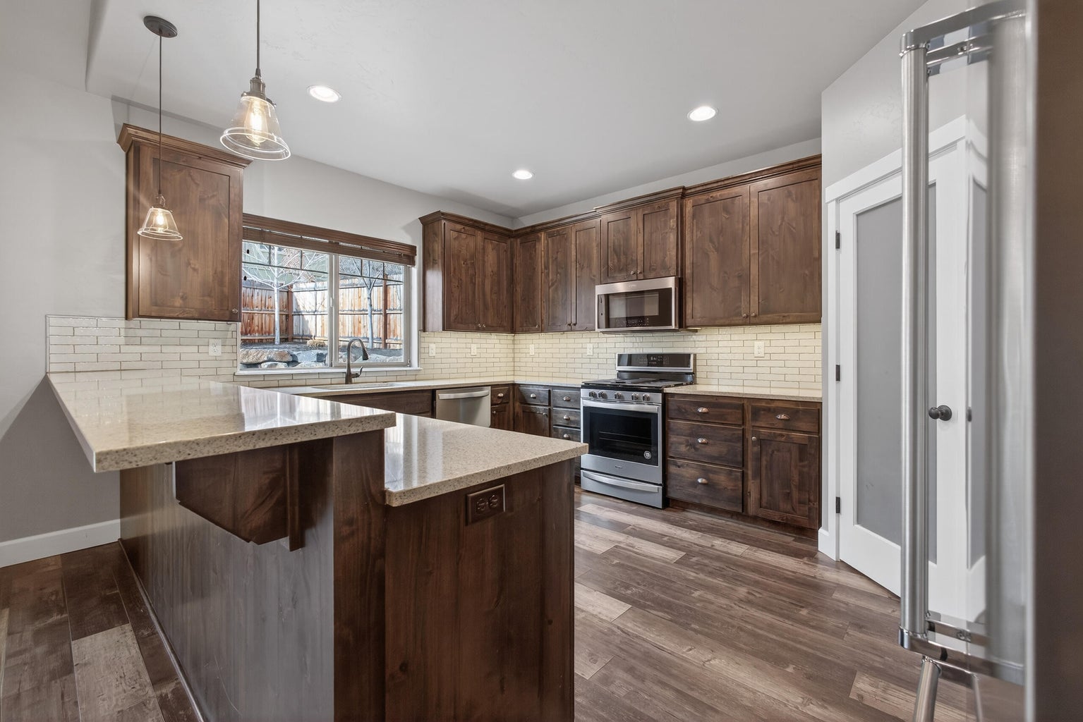 Photo of 2793 SW 33rd Street 11 of 44
